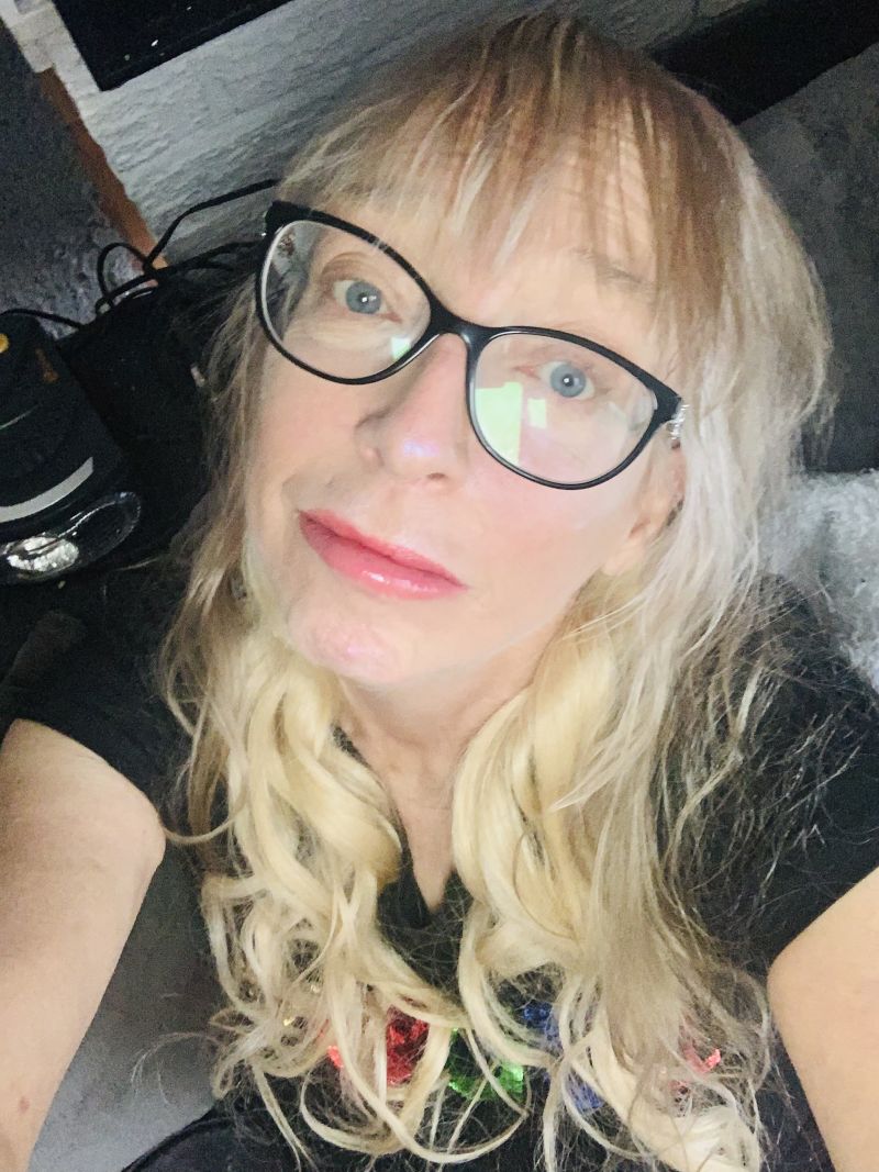 Girlwithacatat67